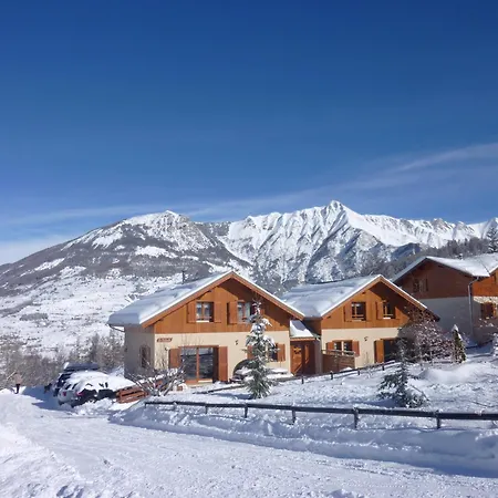 Deux Grands Communicants Chalet *
